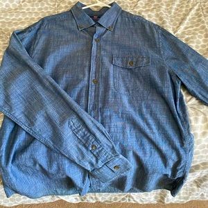 Vineyard vine button down